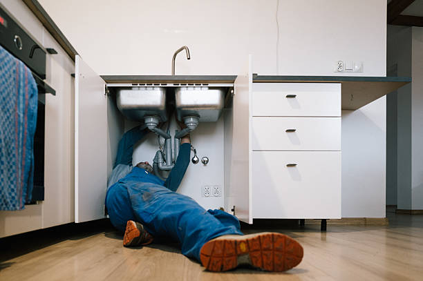 Professional Leak Detection technician working in Takoma Park, MD